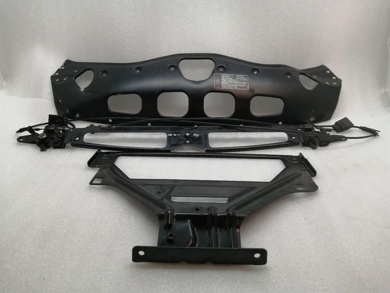 BENTLEY CONTINENTAL FLYING SPUR Front Upper Cross Panel 3W0804809L Front Mask