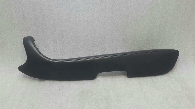 Bentley Continental GT Right Door Armrest 3W3867166B Door Armrest Right Leather