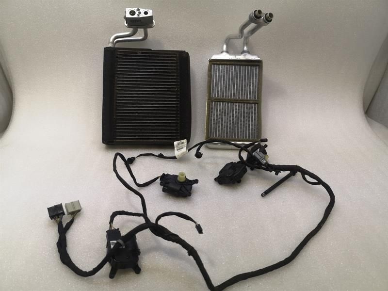 Chevrolet Corvette C7 Heater Matrix 89019028 Heat Exchanger Radiator