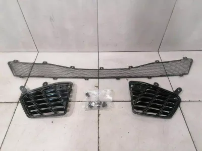 Chevrolet Corvette C8 Rear Bumper Moulding 23359052 Bumper Rear Strip