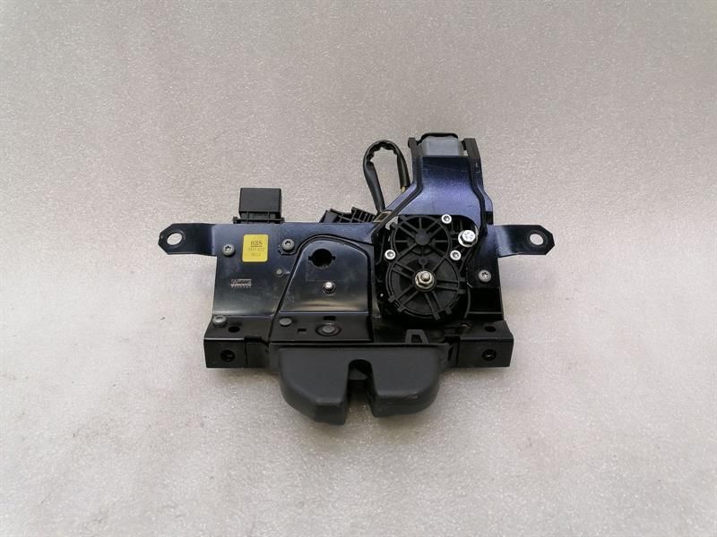 Bentley Continental GT W12 boot lock 3D5827501F tailgate lock