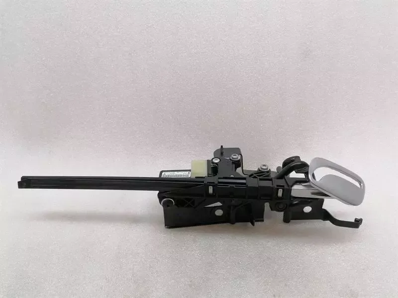 Bentley Continental GT W12 Right Seatbelt Feeder 3W8880304B Seat Belt Bringer Engine Re