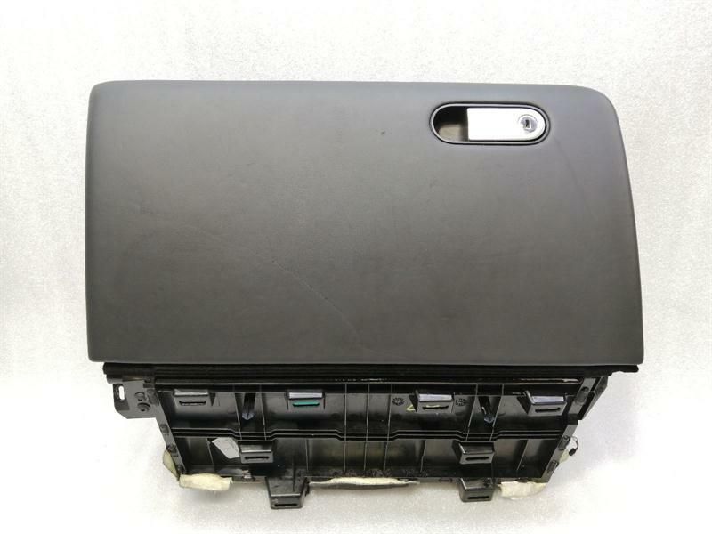 BENTLEY CONTINENTAL FLYING TRACK Glovebox 3W2857094B RHD RIGHT HANDLEBAR