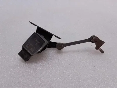 Mercedes SL R230 Level Sensor A0025428818 Level Sensor