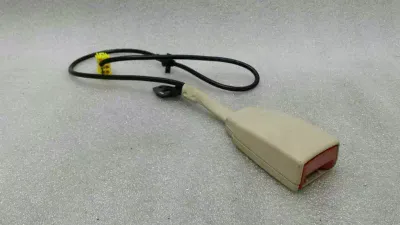 Mercedes SL R230 Left Belt Buckle A2308600069 Belt Lock Left