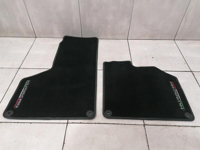 LAMBORGHINI HURRICANE LP 610-4 SPYDER Floor Mats 4T2864435D Floor Mats RHD