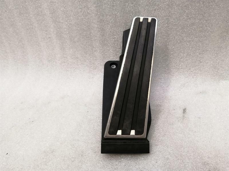 Porsche Panamera 970 Gas Pedal (Electrical) 97042302101 Accelerator Pedal PDK