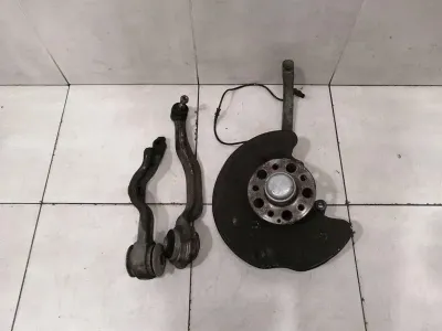 Mercedes SL R230 vänster fram navsats A2113303720 Hjullagerhus fram vänster uppsättning