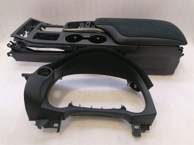 LEXUS RC F TRACK XC10 Конзола 86110-24220 Централна конзола ALCANTARA RHD