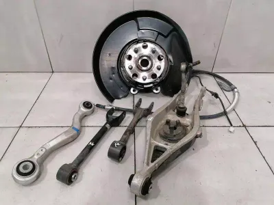 LEXUS RC F TRACK XC10 Left Rear Hub 42305-24040 Wheel Bearing Housing Rear Left SET