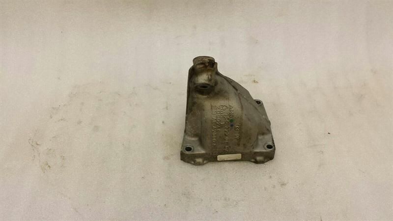 Mercedes S-Class W221 Right Engine Mount A1562232004 Engine Mount Right M156 AMG