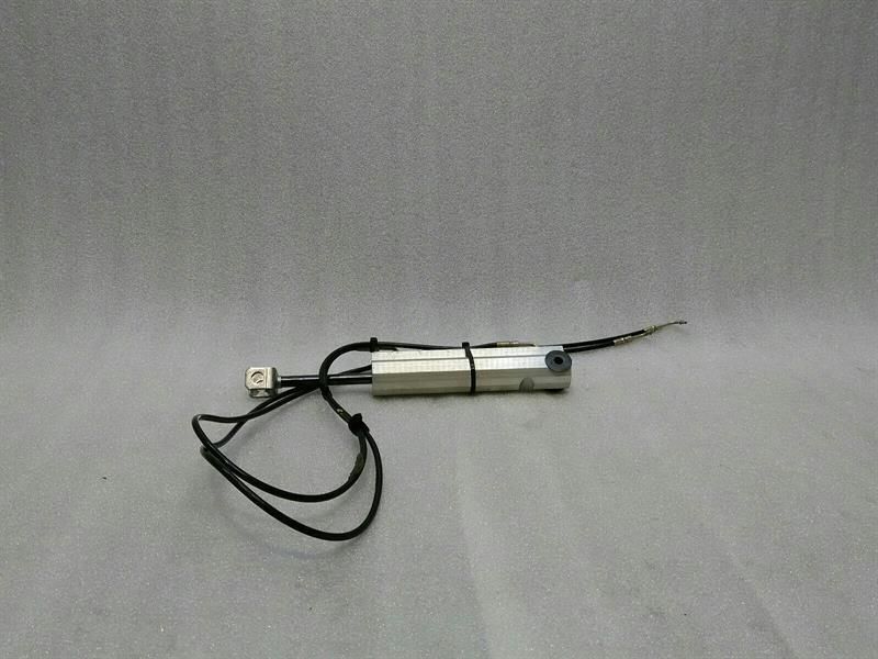 Mercedes SLK R171 Left Hydraulic Cylinder A1718000372 Hydraulic Cylinder Li