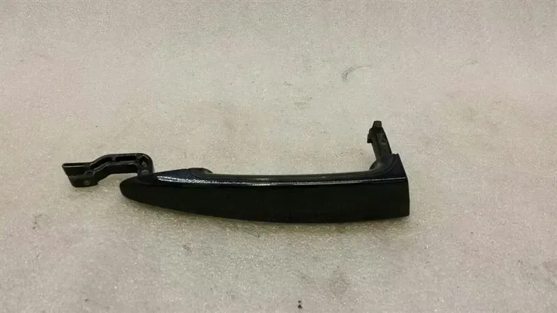 BMW 1 Series E87 Right Door Handle 7060652 Right Door Handle