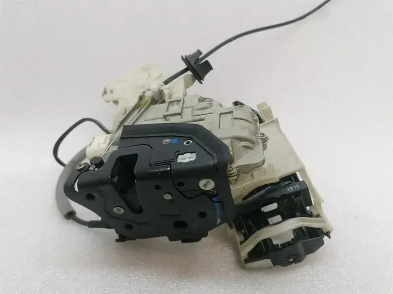 Porsche Cayenne 958 92a Front Right Door Lock 8J1837016A Door Lock Front Right