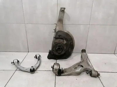 Porsche Cayenne 958 92a Left Front Hub 95834115500 Wheel Bearing Housing Front Left