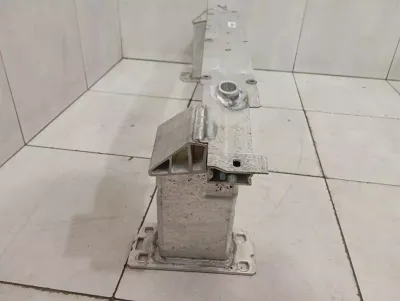 2022 Porsche Cayenne 9Y 9Y0 Греда на предна броня 9Y0807109B Носач на предна броня