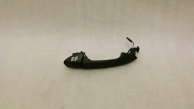 Mercedes S-Class W221 RRH Door Handle A2217600670 Rear Door Handle RE Keyless Go