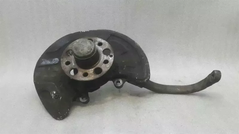 Mercedes CLS350 W219 Left Front Hub A2113306420 Wheel Bearing Housing Front Left
