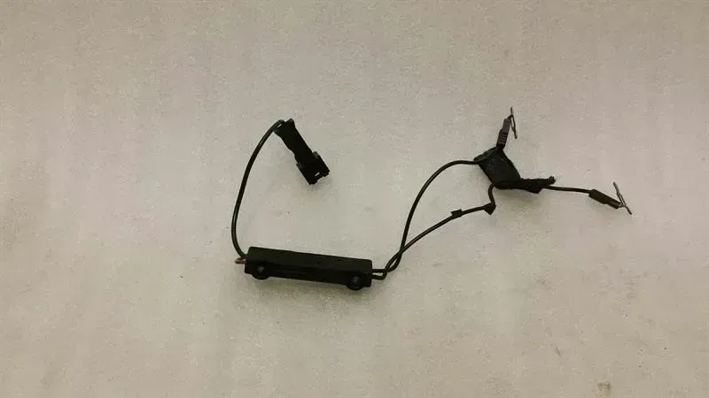 Mercedes E Class W212 Aerial / Antenna A2128704589 Antenna