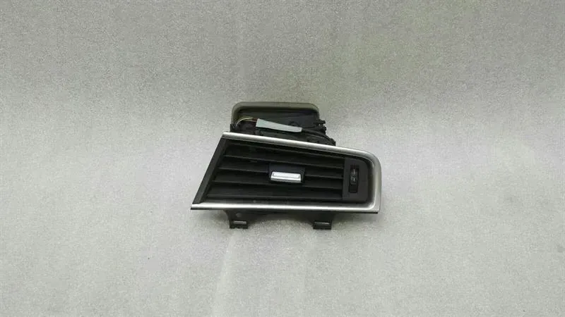 BMW 5 Series F07 GT Right Air Vent 9142589 Air Vent Grille Right