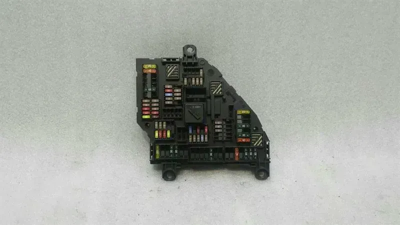 BMW 5 Series F07 GT Rear Fuse Box 9210857 Rear Fuse Box