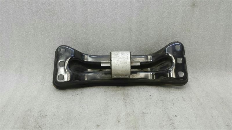 Mercedes C Class W205 Gearbox Mount A2052403400 Gearbox Mount Carrier