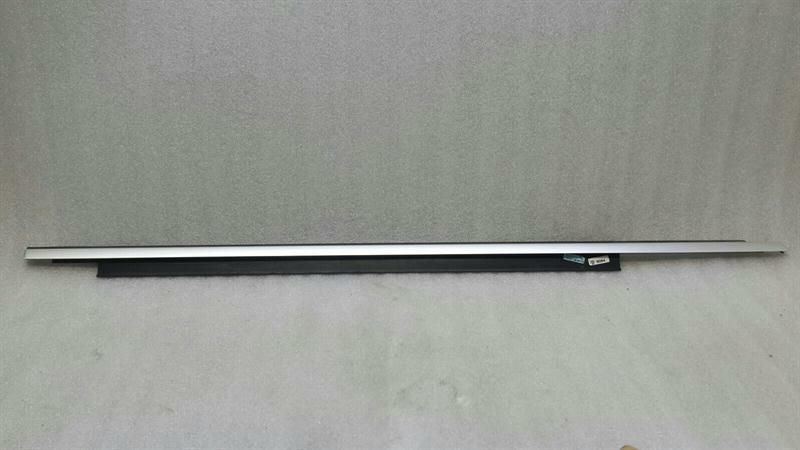 Audi RS4 8K Front Right Body Moulding 8K0853284K Strip Front Right