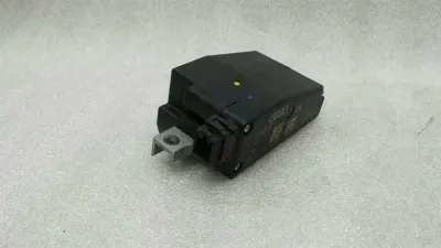 Audi A4 8K Заключване на волана 8K0905852D Заключване на кормилната колона