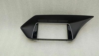 Mercedes E Klasa W212 RHD Osłona monitora nawigacji A2126802136 Kierownica po prawej stronie AMG