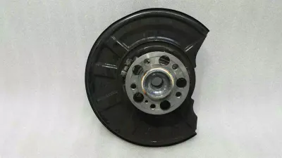 Mercedes E63 AMG W212 Right Rear Hub A2043500841 Wheel Bearing Housing Rear Right