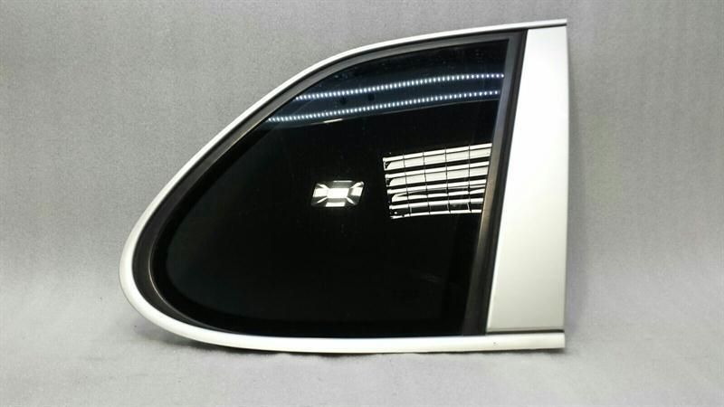 Porsche Cayenne 957 Rear 1/4 Glass 95554311239 Door Panel 1/4 Right Dark Tinted