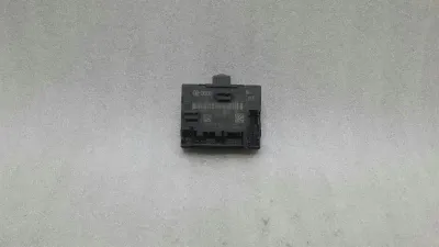 Audi S5 8T модуль левой двери 8T0959793D блок управления левой дверью