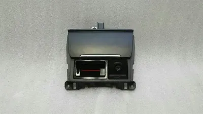 Popielniczka Audi S5 8T 8K0857965 Popielniczka
