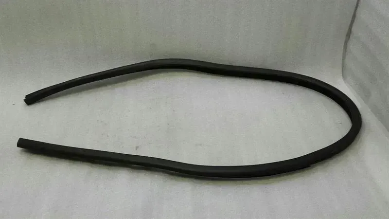 Mercedes E Class W207 Right Door Seal A2076920476 Right Door Seals