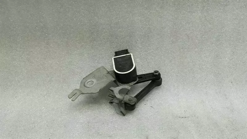 Mercedes C Class W205 Headlight Level Sensor A22290503 Level Regulation