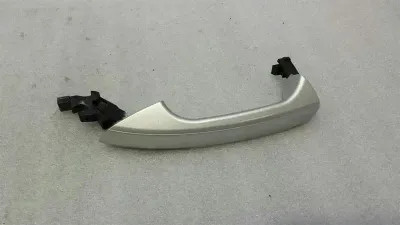 Poignée de porte gauche Mercedes Classe E W207 A2047600107 Poignée de porte gauche