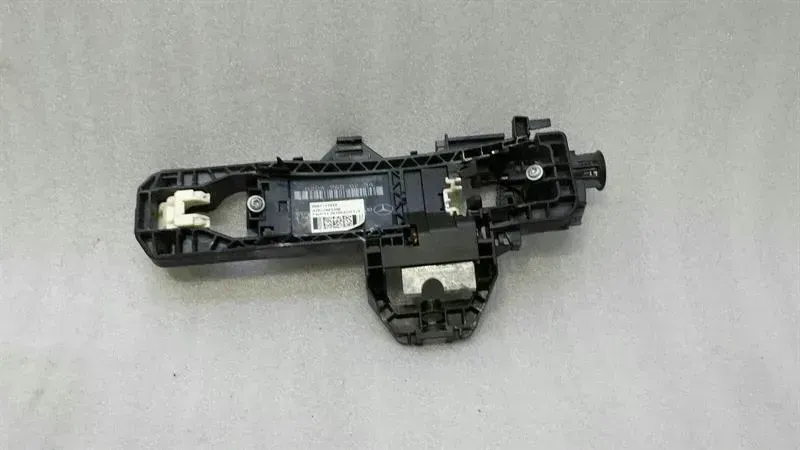 Mercedes E Class W207 FLH door handle carrier A2047600734 door handle carrier VL