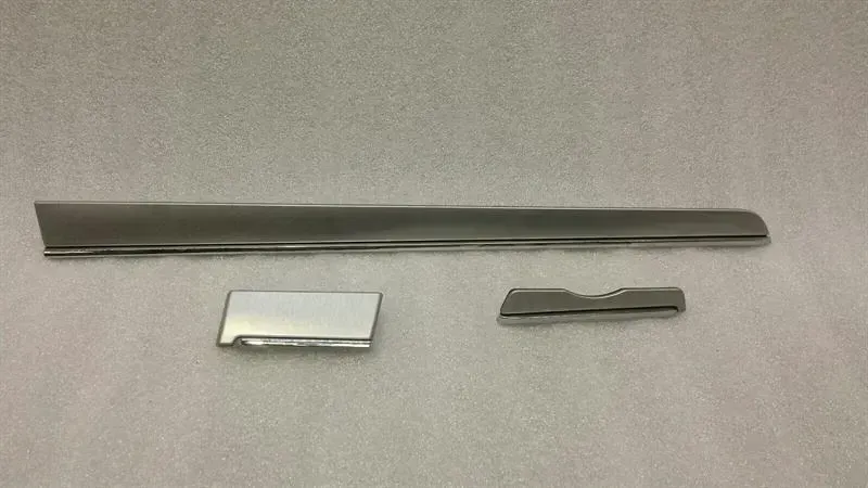 Mercedes E Class W207 RHD dashboard veneer set A2076801771 right handlebar aluminium