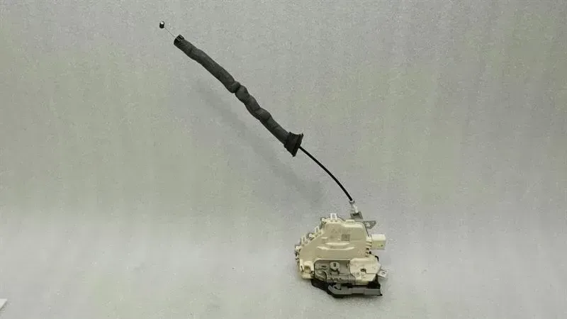 Audi A6 4G RHD right door lock 8J2837016C right hand drive