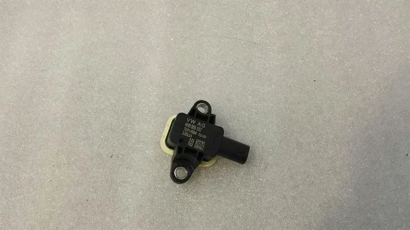 Audi A6 4G crash sensor 4H0955557 impact sensor