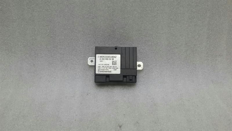 Mercedes C Class W205 Fuel Pump Module A0009003206 Fuel Pump Control Unit