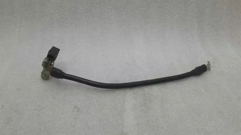 Mercedes C Class W205 Battery Cable A0009050554 Battery Wiring Harness