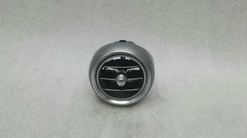 Mercedes C Class W205 RHD Right Air Vent A2058304400 Right Hand Drive.