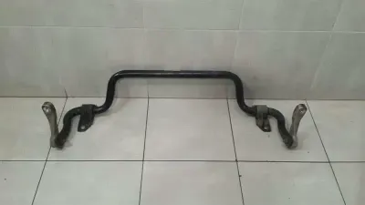 Mercedes W205 Передний стабилизатор поперечной устойчивости A2053230465 Передний стабилизатор поперечной устойчивости