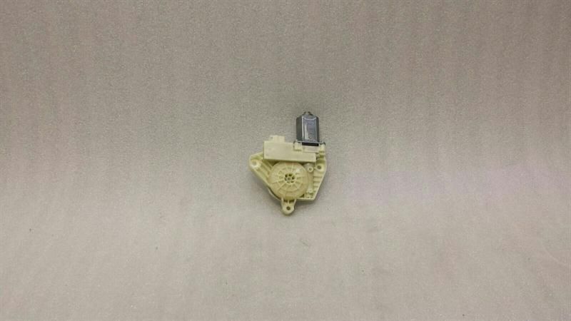 Mercedes C Class W205 FRH Door Window Motor A2059060113 Front Window Regulator Motor