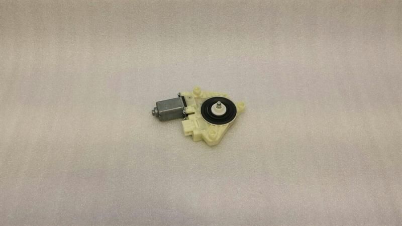 Mercedes C Class W205 Front Left Door Window Motor A2059060013 Window Regulator Motor