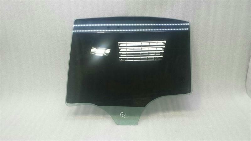 Mercedes C Class W205 Left Rear Door Glass A2057350010 Rear Door Window Li