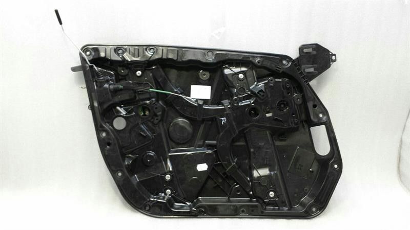 Mercedes C Class W205 FLH Door Winder A2057204923 Front Left Window Regulator
