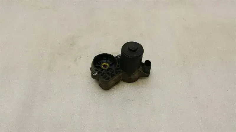 MERCEDES C CLASS W205 PARK BRAKE ENGINE A2054231598 ACTUATOR PARKING BRAKE LEFT