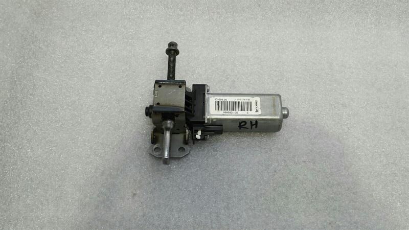 Porsche Cayenne 958 Left Seat Front Up Down Adjustment 988582 Seat Engine Left